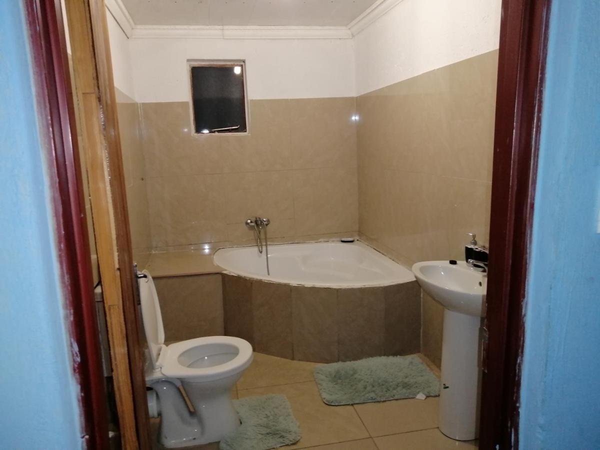 Acornhoek Moholoholo Lodge מראה חיצוני תמונה