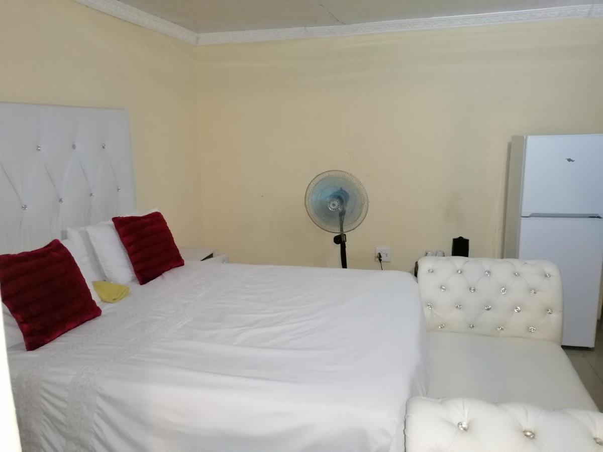 Acornhoek Moholoholo Lodge מראה חיצוני תמונה